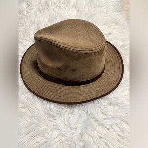 Henschel Hat